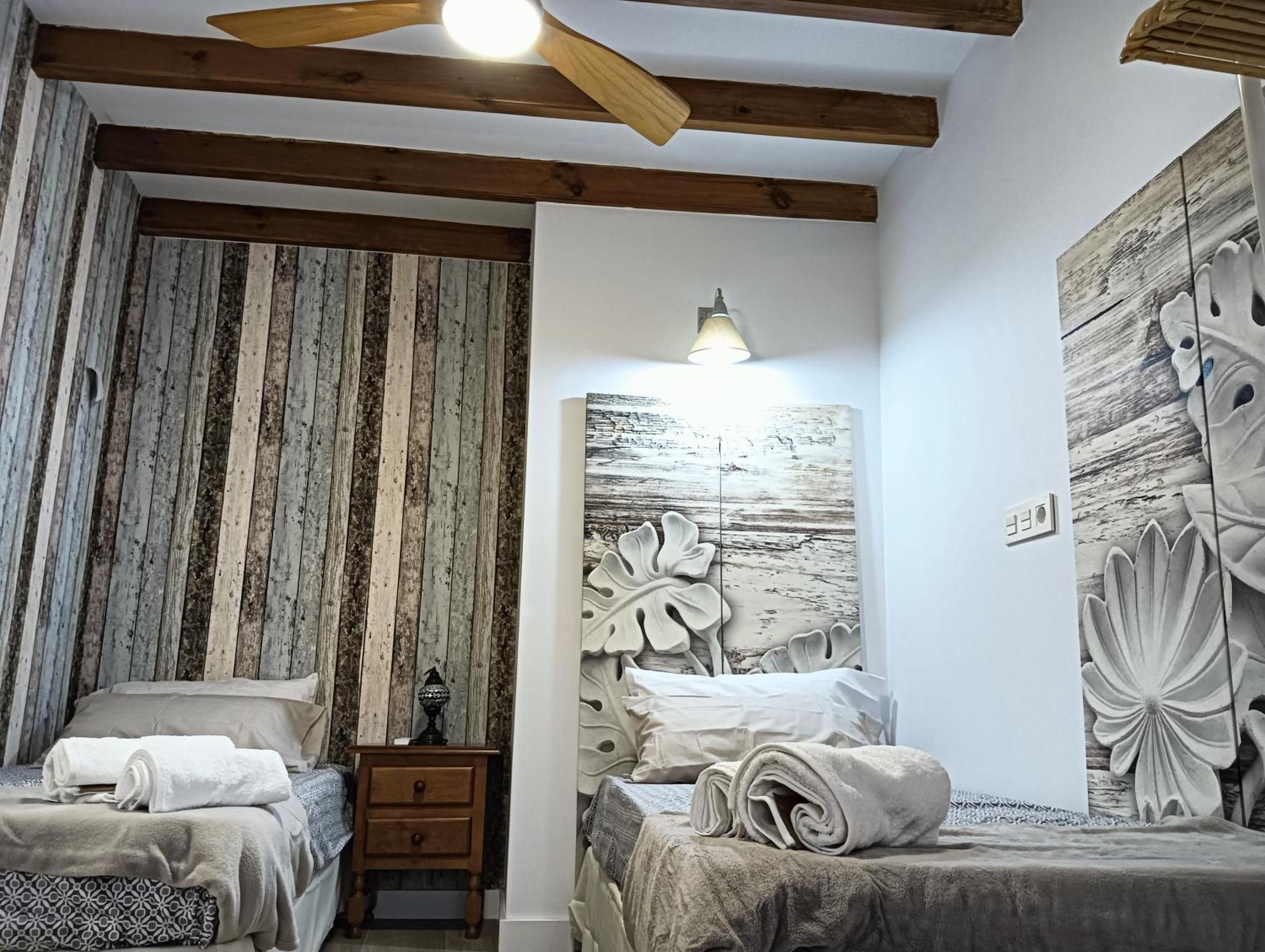 La Casa De La Plaza Lägenhet Guejar Sierra Exteriör bild
