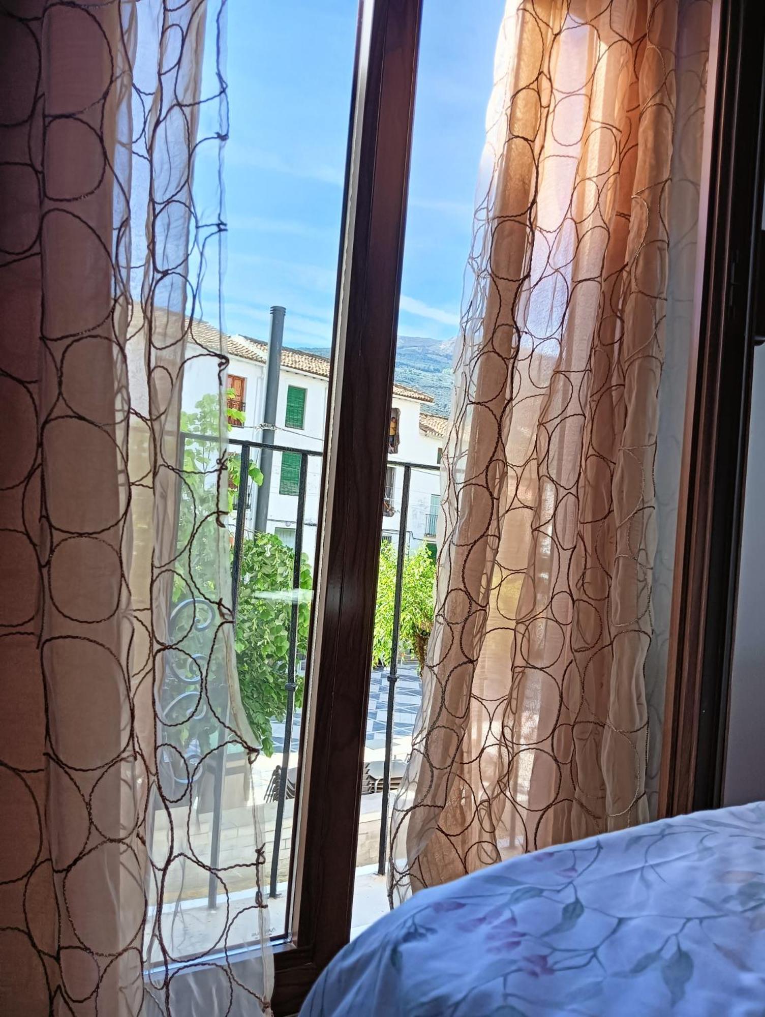 La Casa De La Plaza Lägenhet Guejar Sierra Exteriör bild